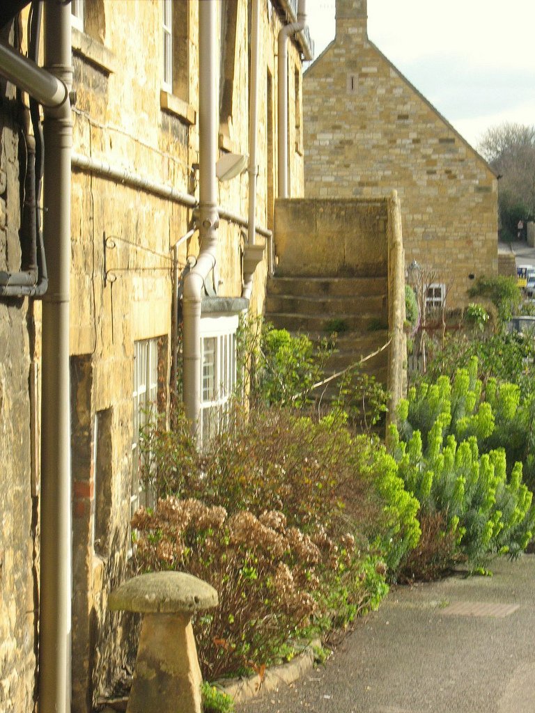 Bed and Breakfast Cotswolds Guide