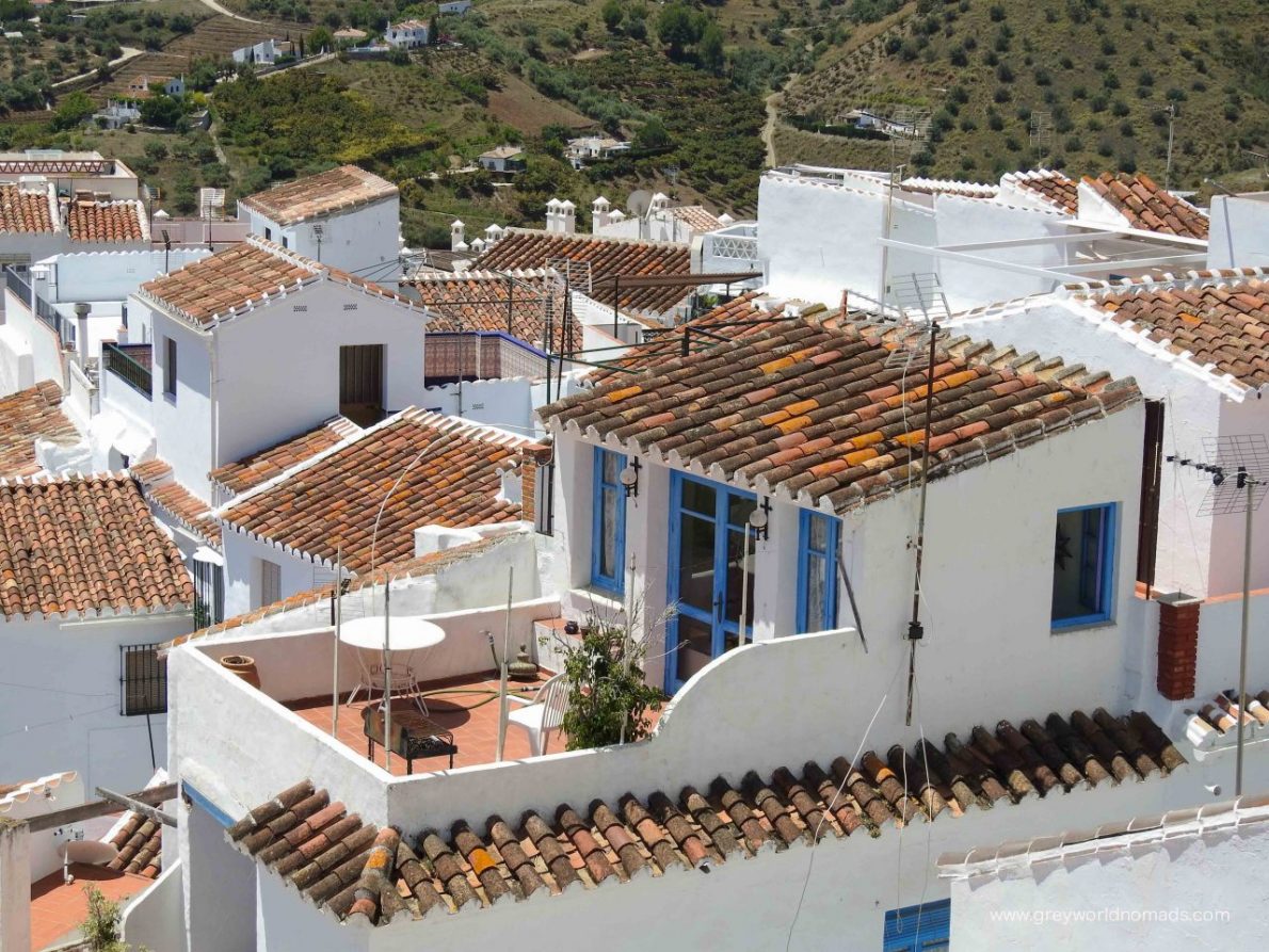 Frigiliana is voted prettiest village in Andalusia. Laying a few hundred meters above the Mediterranean sea at a steep slope it overlooks the Costa del Sol.