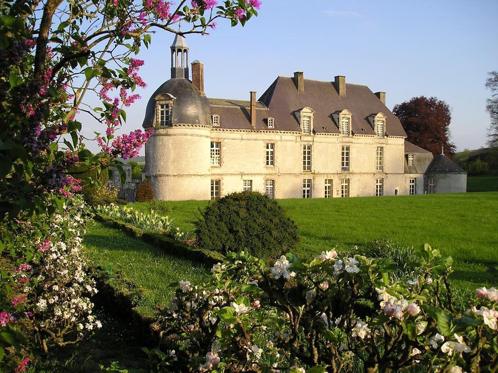 Chateau D'Etoges - Fairy Tale Castle